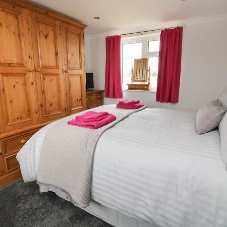 Villa 2 Crosslands York Esterno foto