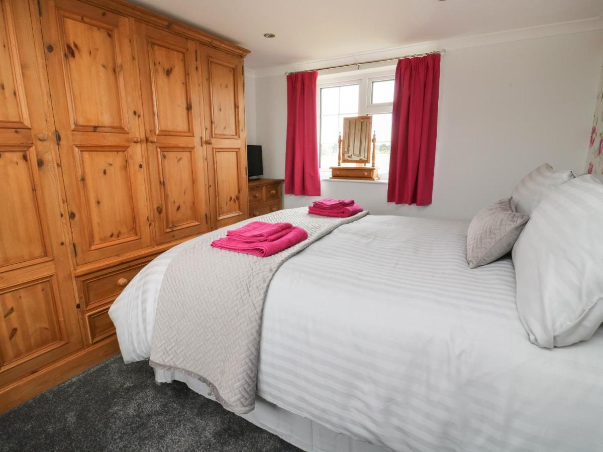 Villa 2 Crosslands York Esterno foto