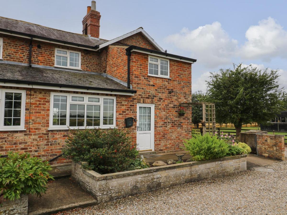 Villa 2 Crosslands York Esterno foto