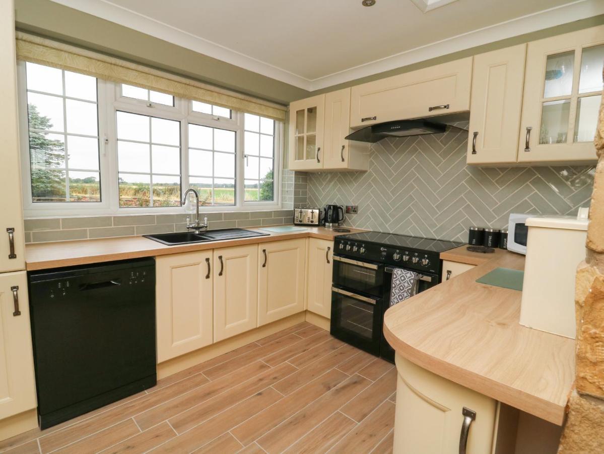 Villa 2 Crosslands York Esterno foto